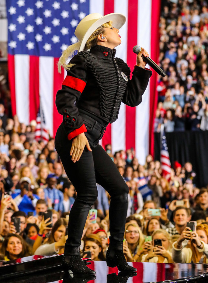 lady-gaga-wears-michael-jackson-jacket-at-hillary-clinton-rally