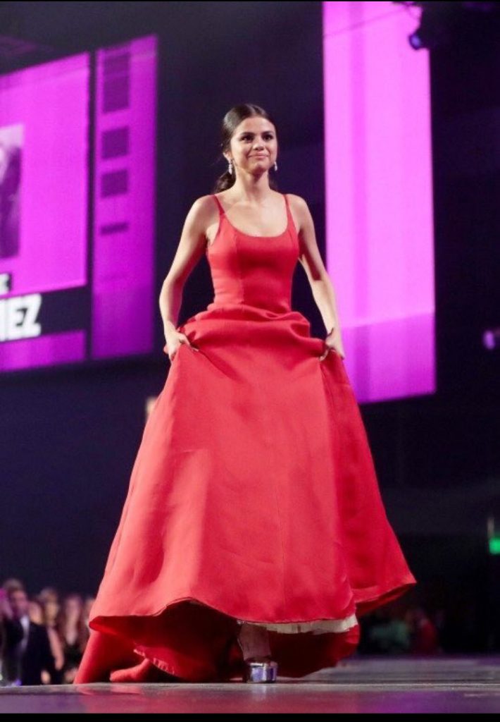 Selena Gomez Makes Unexpected Comeback in Red Prada Dress
