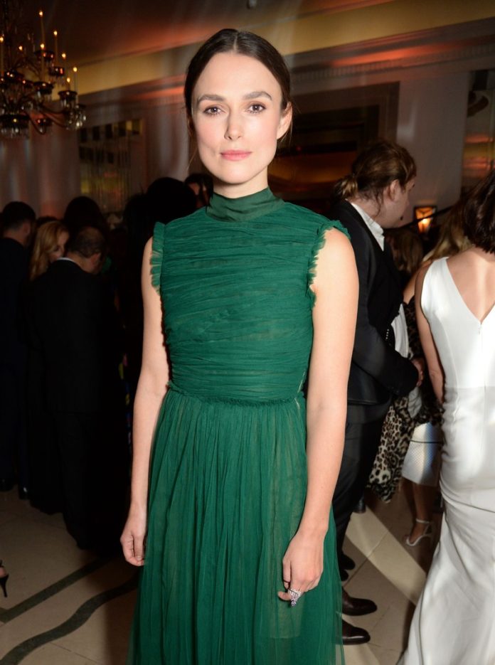 keira-knightley-at-harpers-bazaar-women-of-the-year-awards-in-london-696x935