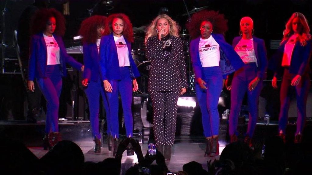 beyonce-in-givenchy-at-hillary-clinton-fundraiser-rally