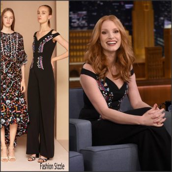 jessica-chastain-in-peter-pilotto-tonight-show-starring-jimmy-fallon-700×700
