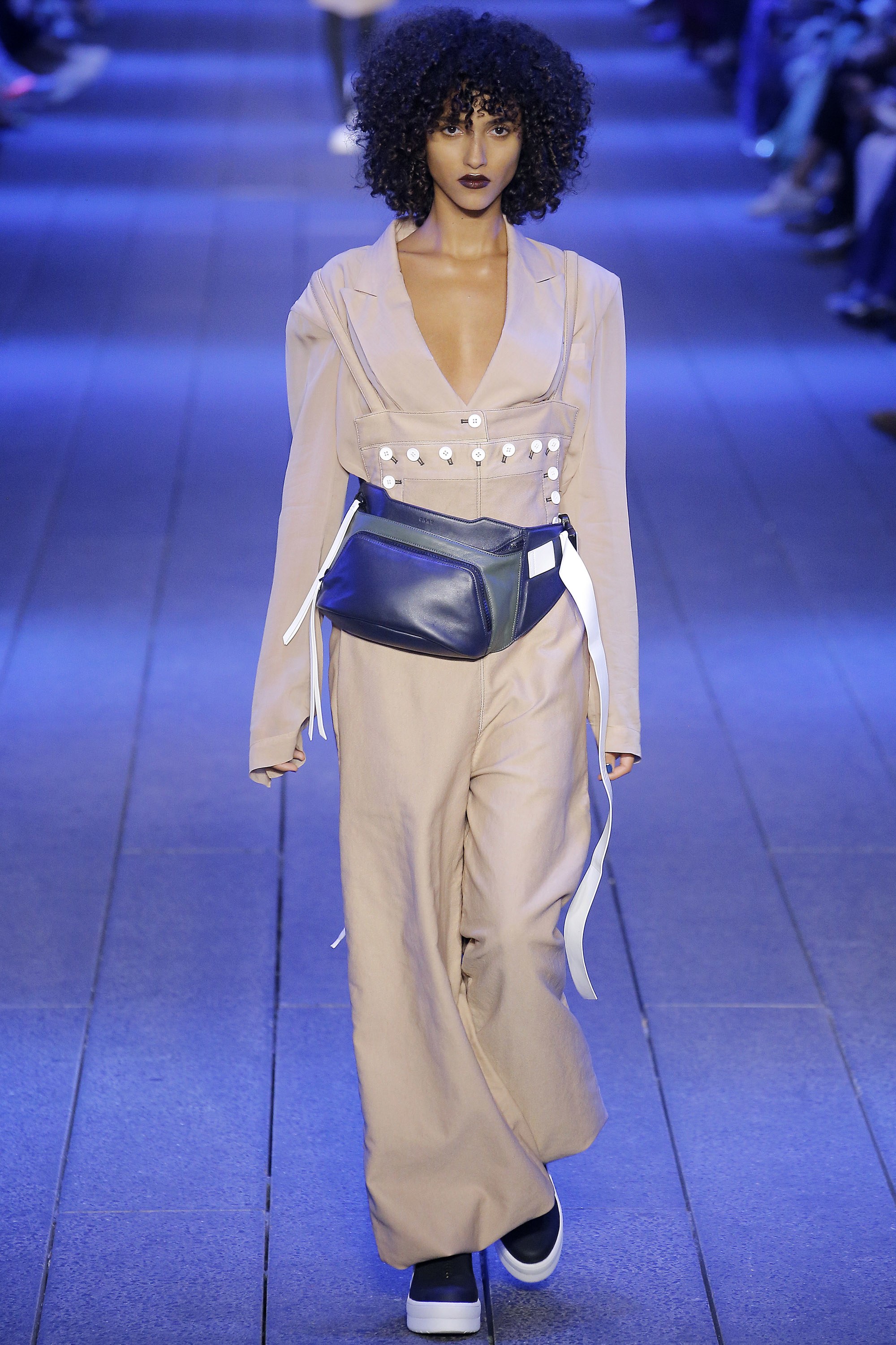 Fanny Packs Trend on The Runway