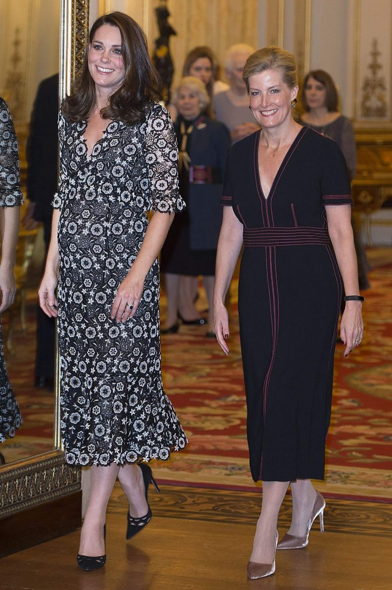 Catherine, Duchess of Cambridge In Erdem @ The Commonwealth Fashion ...