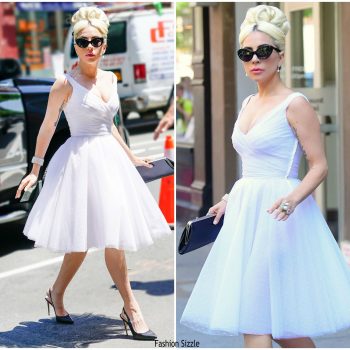 lady-gaga-in-valentino-out-in-york