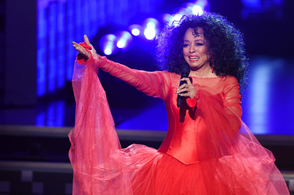 Diana Ross Celebrates Her 75th Birthday With Grammys Performance 