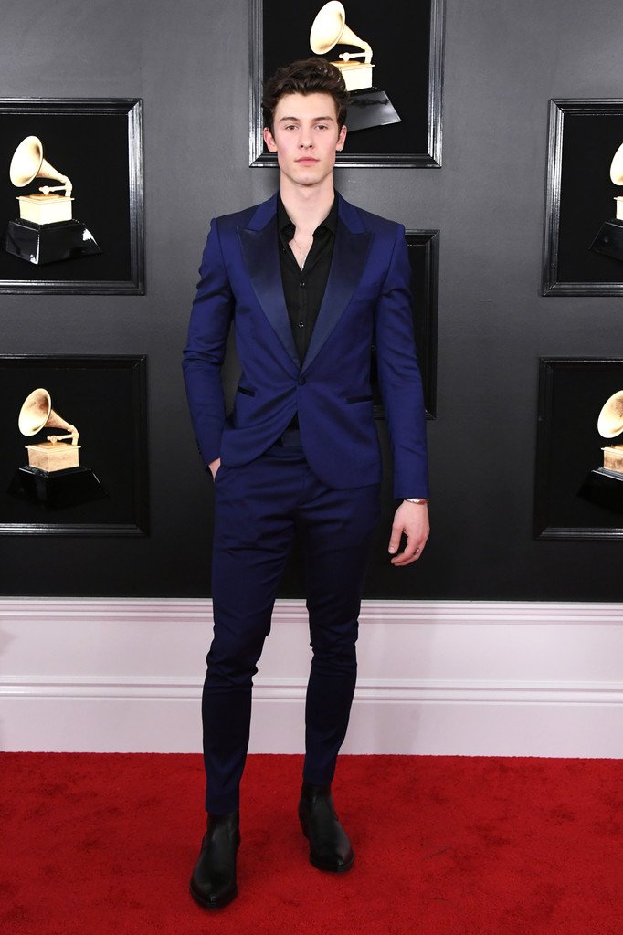 shawn-mendes-in-paul-smith-@-2019-grammys