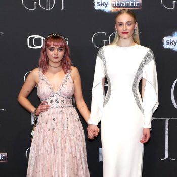 maisie-williams-(in-coach)-and-sophie-turner-(in-louis-vuitton)-@-‘game-of-thrones’-season-8-belfast-premiere