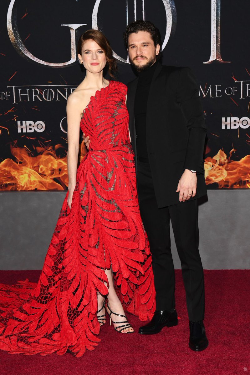 Rose Leslie (in Oscar de la Renta) and Kit Harington (in Givenchy) @ ‘Game of Thrones’ Season 8 New York Premiere