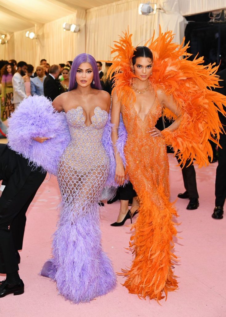 Kylie Jenner & Kendall Jenner In Versace @ 2019 Met Gala
