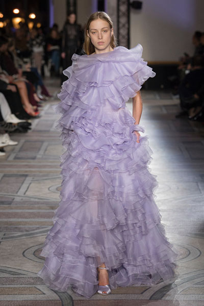 Sofia Carson in Giambattista Valli Haute Couture @ 2019 Billboard Music ...