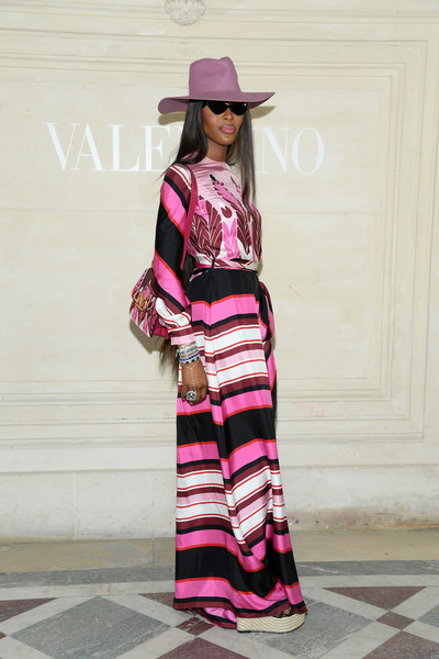 naomi-campbell-in-valentino-jumpsuit-@-valentino-couture-fall-2019-show