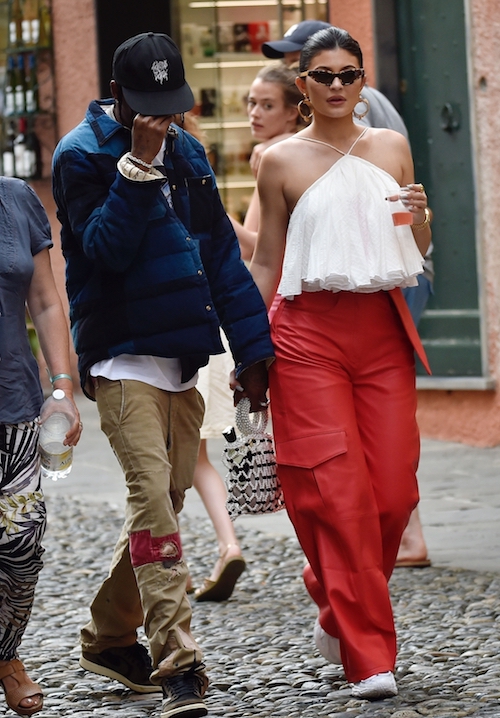 kylie-jenner-in-jacquemus-@-vacation-in-portofino-italy