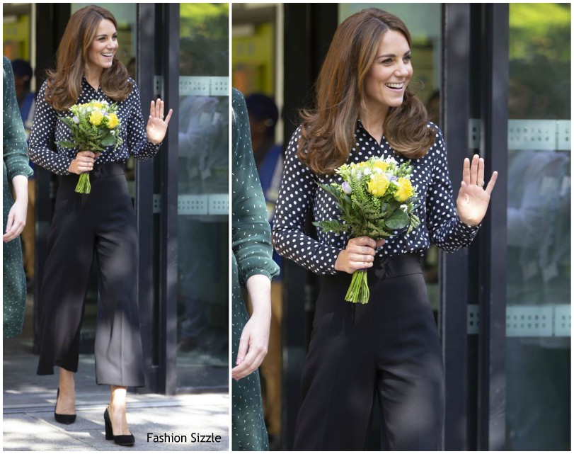 catherine-duchess-of-cambridge-childrens-centre-visit-in-south-london