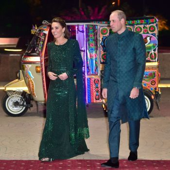 duchess-of-cambridge-in-nauman-arfeen-islamabad-visit