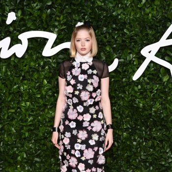 ellie-bamber-in-chanel-2019-british-fashion-council-awards