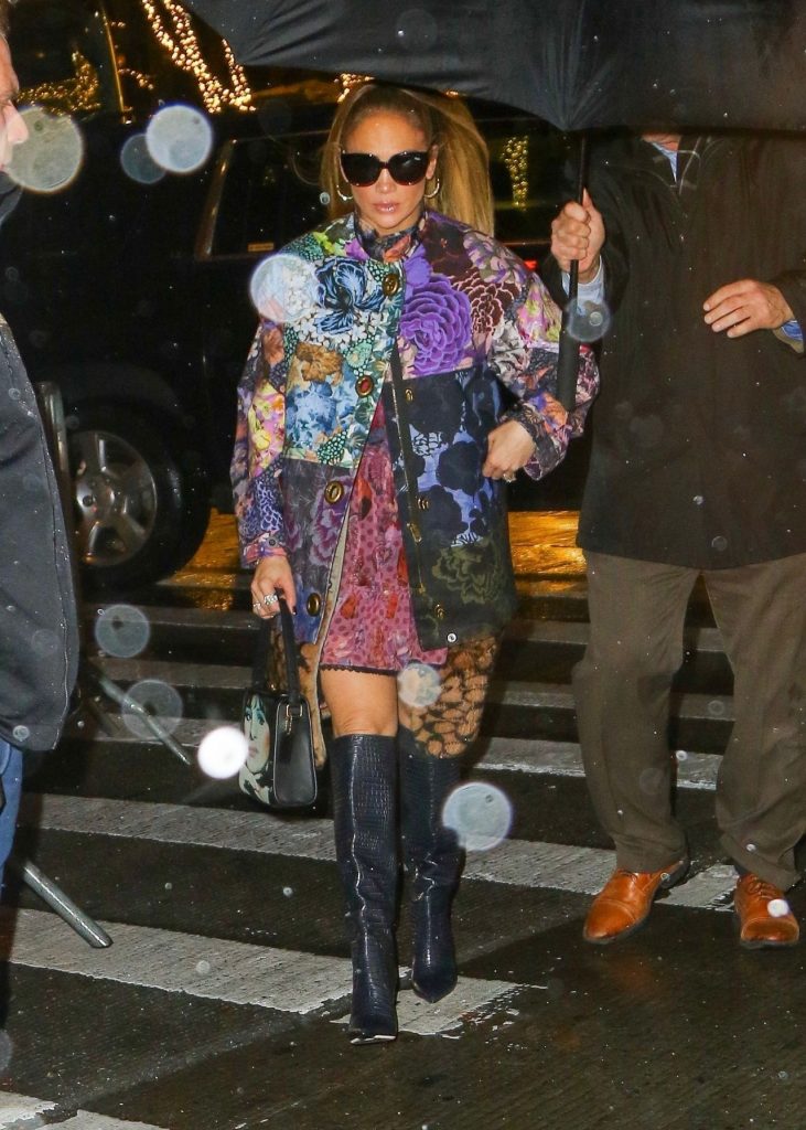 Jennifer Lopez In Coach Coat Arriving @ “The Tonight Show Starring ...
