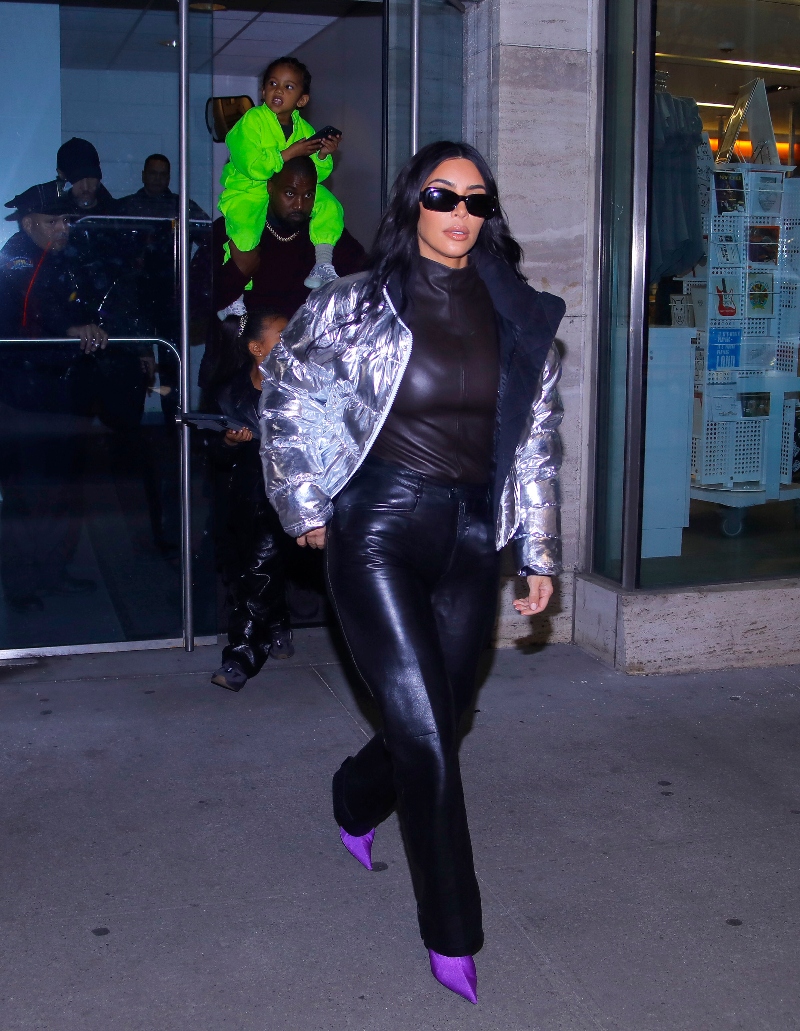 kim-kardashian-west-leaving-nutcracker-performance-in-new-york