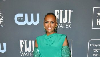 janet-mock-in-valentino-couture-2020-critics-choice-award