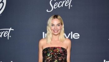 margot-robbie-in-chanel-couture-2020-warner-bros-and-instyle-golden-globe-after-party