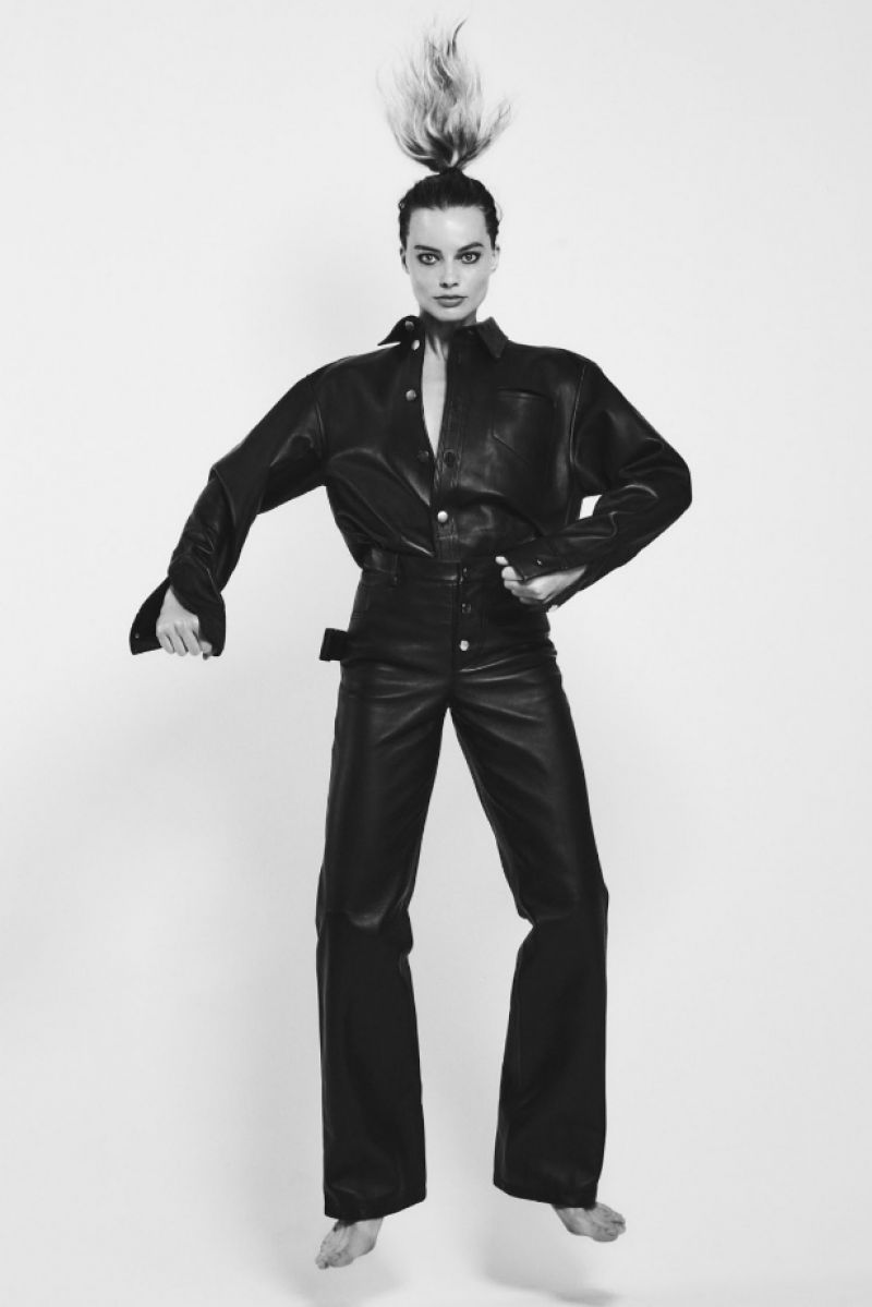 Margot Robbie  In  Bottega Veneta  For  V Magazine Spring 2020 Photoshoot