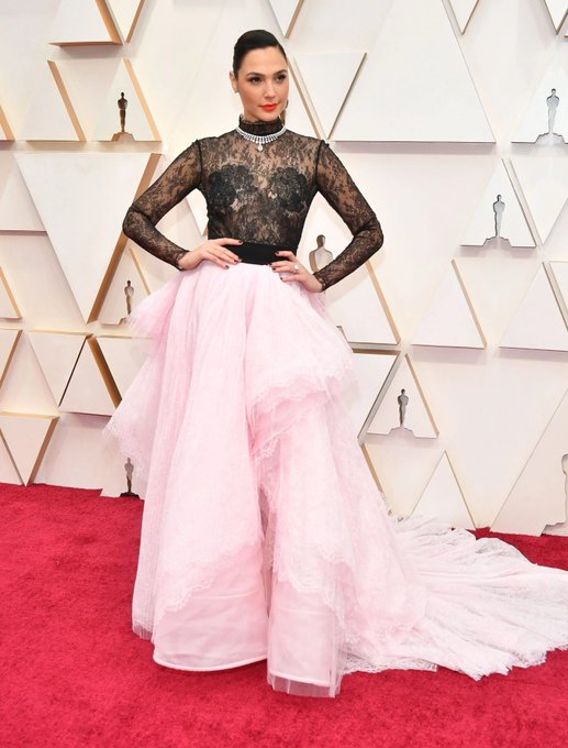 gal-gadot-in-givenchy-couture-2020-oscars