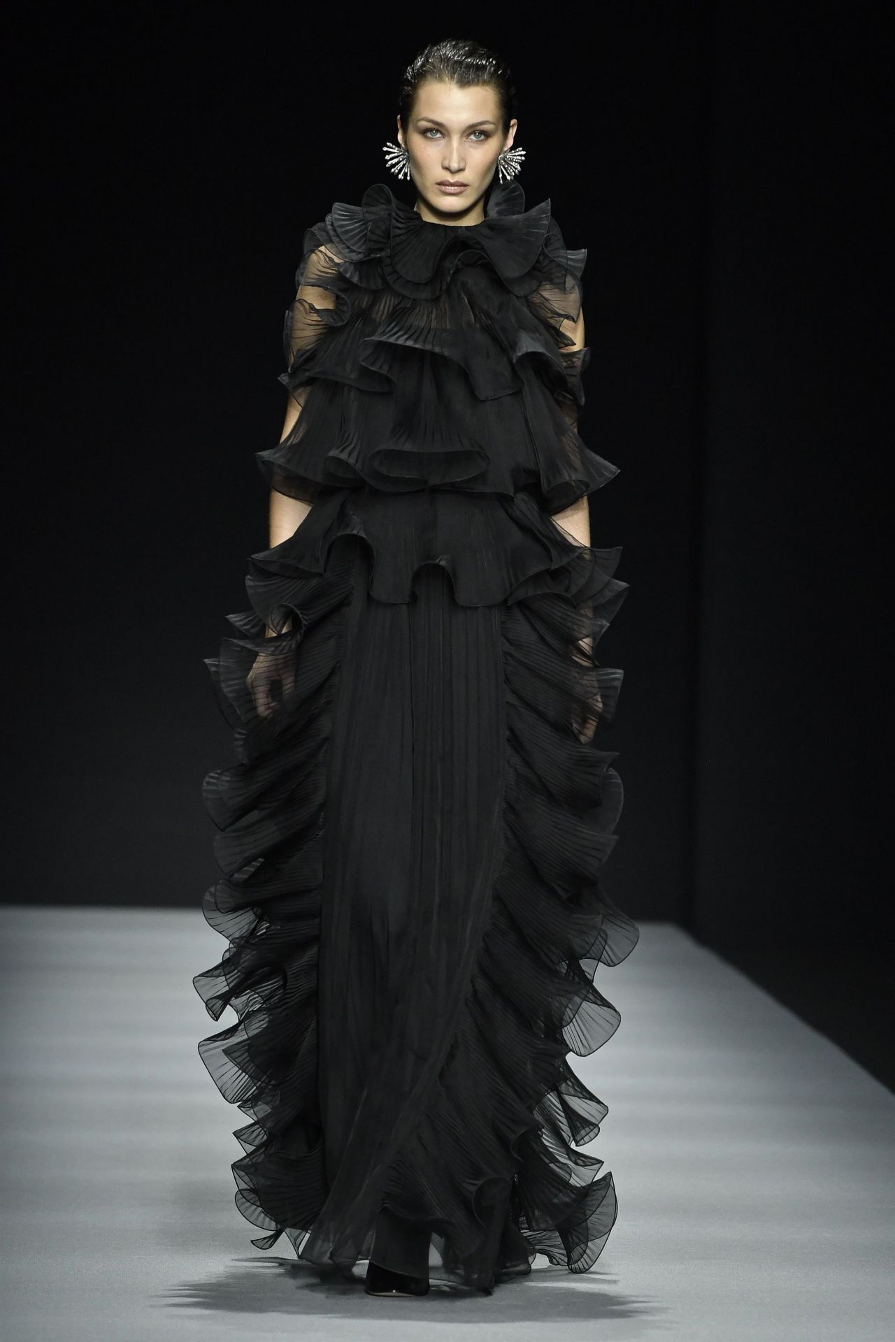 Hadid Rocks The Runway @ Alberta Ferretti Fall/Winter 2020-2021 Show in Milan - Fashionsizzle
