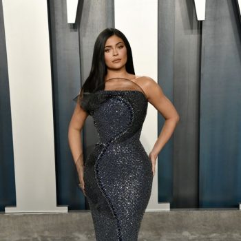 kylie-jenner-in-ralph-russo-couture-2020-vanity-fair-oscar-party