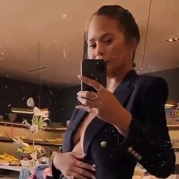 chrissy-teigen-shows-her-baby-bump-on-full-display-in-new-video