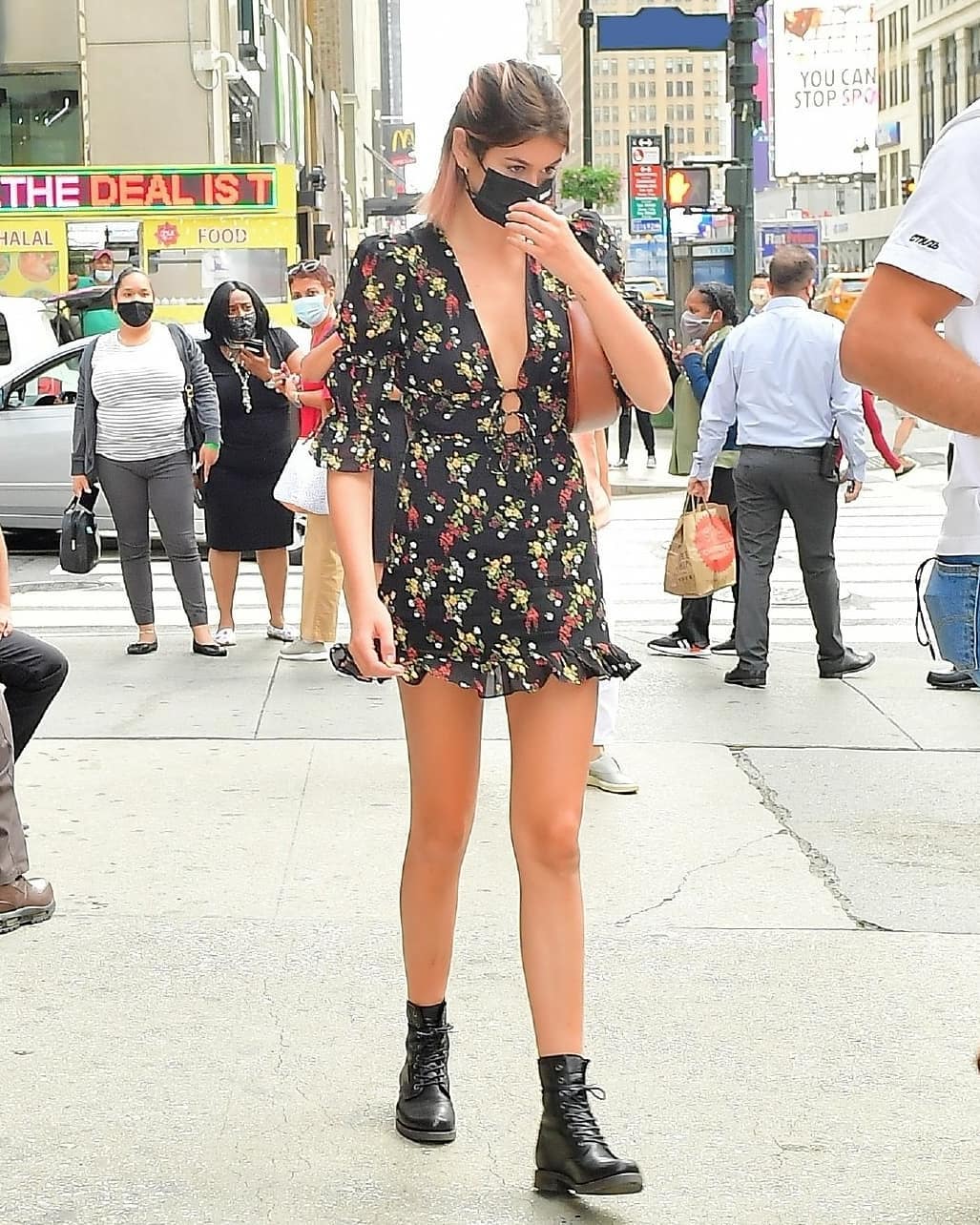 kaia-gerber-in-reformation-dress-out-in-new-york-city