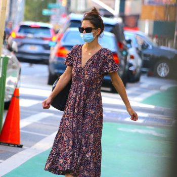 katie-holmes-in-ulla-johnson-floral-print-dress-in-new-york-city
