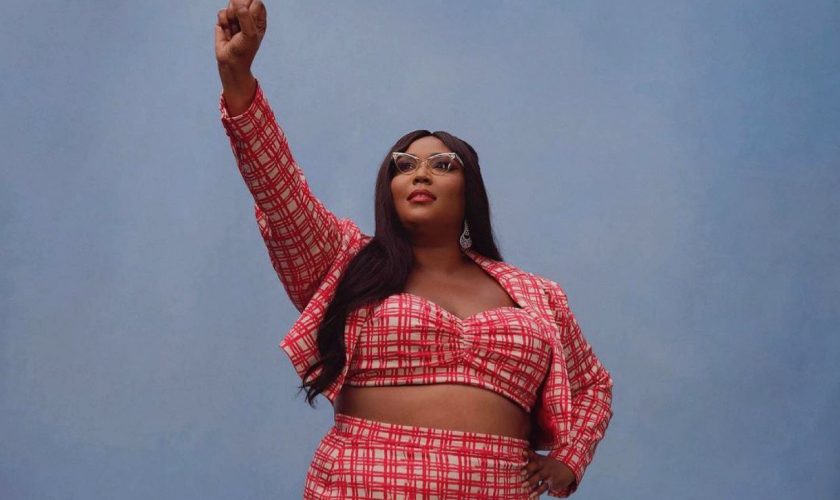 lizzo-wore-christian-siriano-encouraging-fans-to-vote