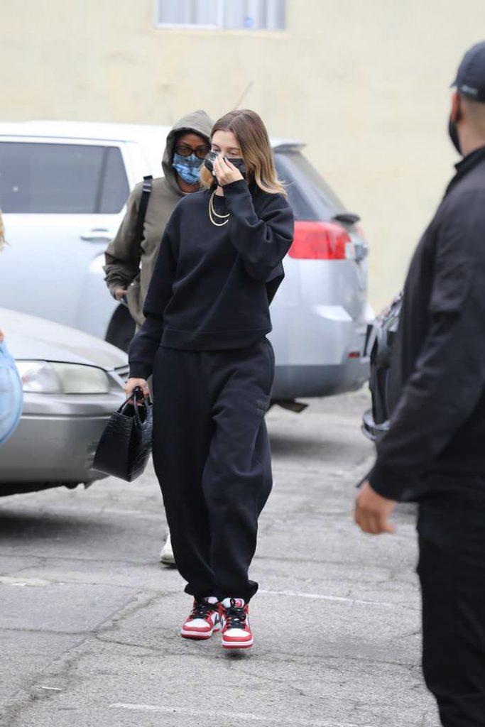 Hailey Bieber Arrives @ Yoga Class Wearing Alexander Wang Sweatsuit in LA