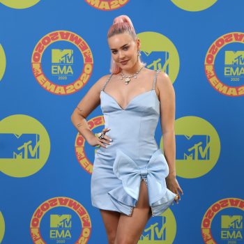 anne-marie-in-area-the-2020-mtv-emas