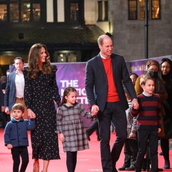 catherine-duchess-of-cambridge-wore-alessandra-rich-to-see-pantoland