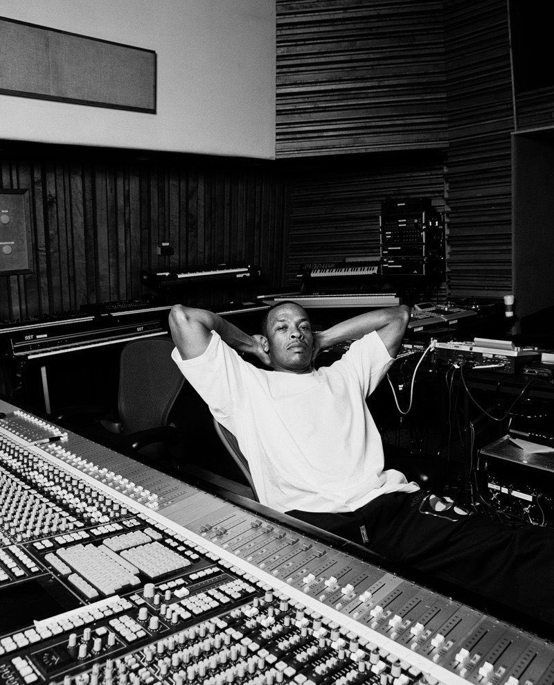dr-dre-suffered-a-brain-aneurysm-and-is-currently-in-the-icu