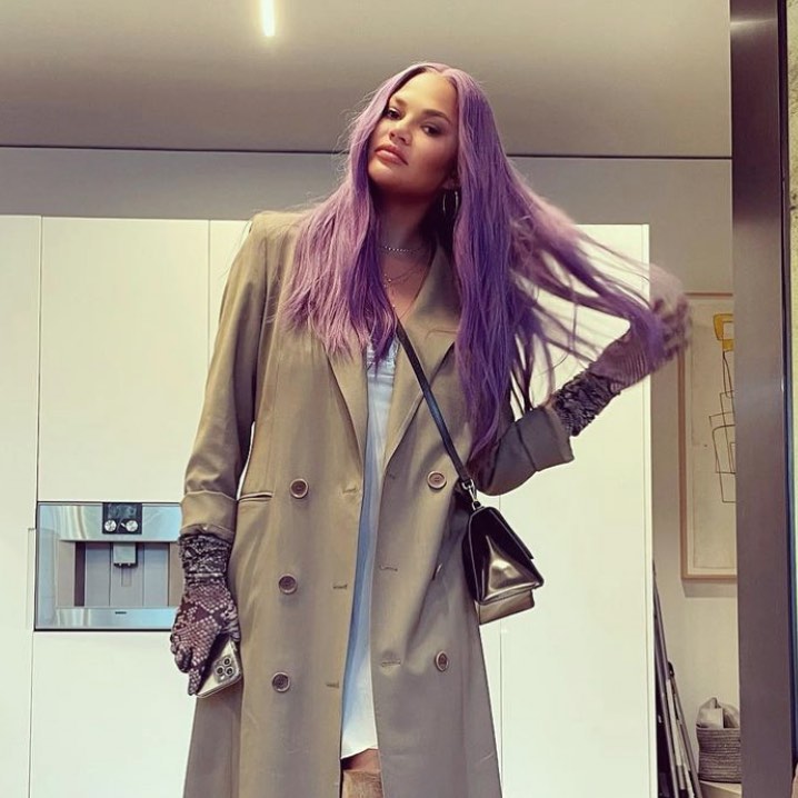 chrissy-teigen-debuts-lavender-hair-instagram