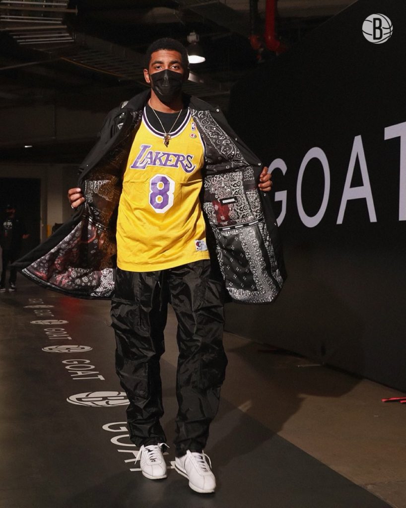 Kyrie Irving Pays Tribute To Kobe Bryant Wearing His #8 Jersey ...