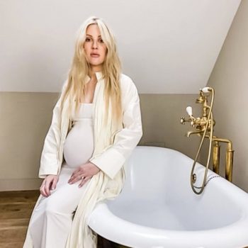 ellie-goulding-announces-she-is-pregnant-with-her-first-child-with-husband-caspar-jopling