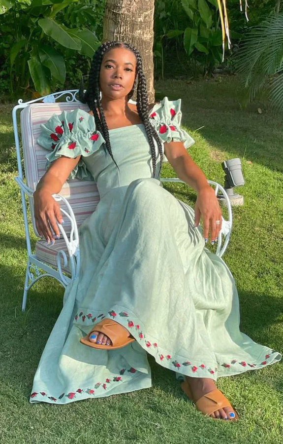 Gabrielle Union-Wade Wearing Fanmmon On Vacation In Jamaica