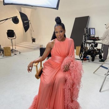 regina-king-wore-alexandre-vauthier-haute-couture-ew-the-oscars-issue-2021-behind-the-scenes