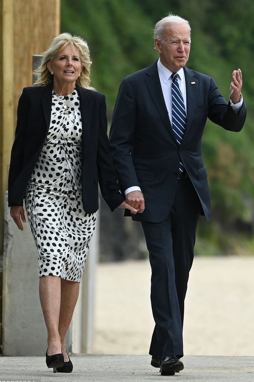 jill-biden-wearing-brandon-maxwell-dress-to-meet-british-prime-minister-boris-johnson