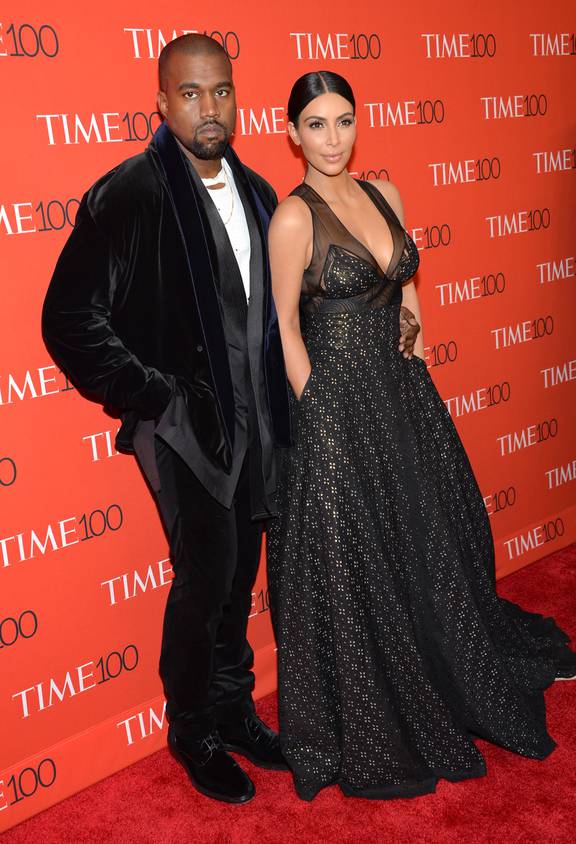 kanye-west-just-unfollowed-kim-kardashian-and-her-sisters-on-twitter