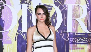 cara-delevingne-wore-dior-dress-dior-cruise-show-at-the-in-athens