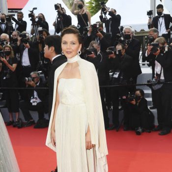 maggie-gyllenhaal-wore-celine-the-cannes-film-festival-jury-opening-ceremony