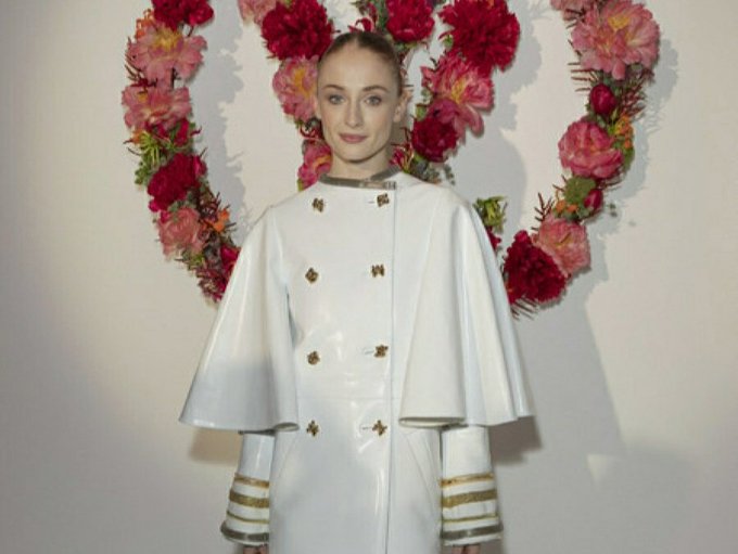 Sophie Turner : sa robe de mariée Louis Vuitton en 8 chiffres  extraordinaires