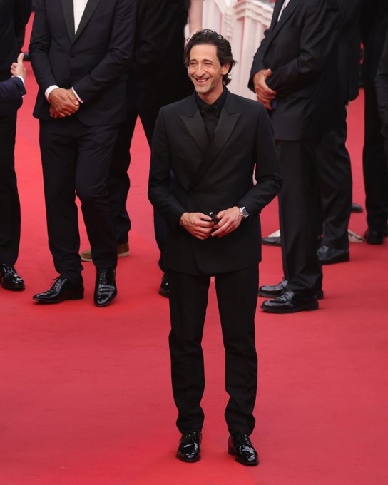 adrien-brody-wore-a-diormen-the-french-dispatch-cannes-premiere