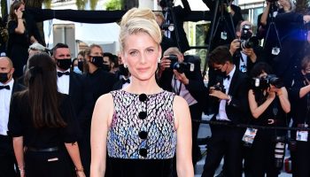 melanie-laurent-wore-armani-prive-couture-oss-117-from-africa-with-love-cannes-closing-ceremony