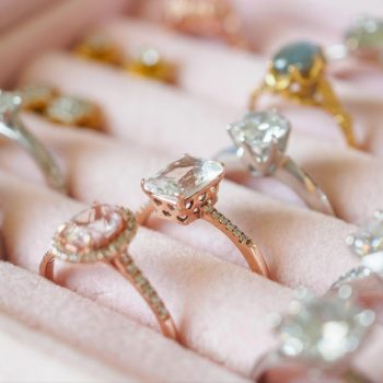 how-to-choose-the-right-jewelry-store