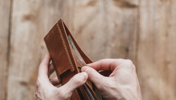 5-tips-for-choosing-the-right-minimalist-wallet-for-men