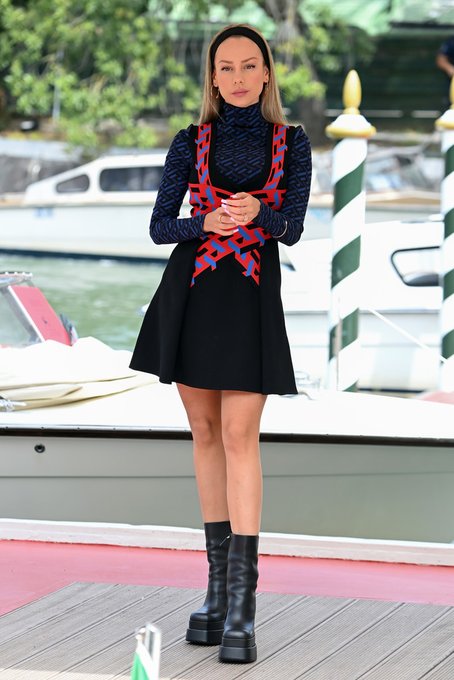 Ester Expósito Wore  Versace  @ “Official Competition”  Venice Film Festival Photocall